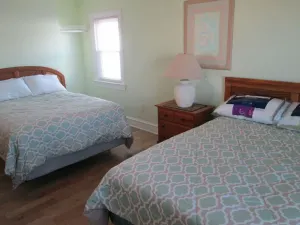 Image of WW242 East Hand Avenue 2nd Floor