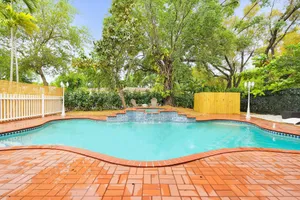 Image of "Fantastic House 5min to Brickell w/ Pool & Tub".