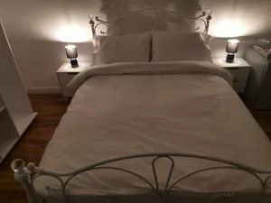 Image of Newly refurbished rooms near Whitton Stn