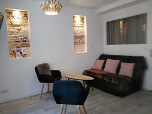 Image of L'établissement LA PLAGE A 2 PAS, vous propose 4 appartements neufs, NETFLIX, lits faits à votre arrivée, serviettes de toilette, Ménage, Wifi, en hyper centre ,Plage à 100m, BOX à Vélos, paiement 3 fois sans frais, prix tout compris