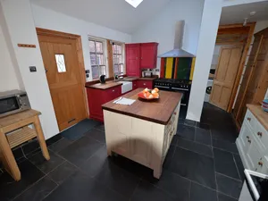 Image of Charming Holiday Home in Leamington Spa Near Jephson Garden