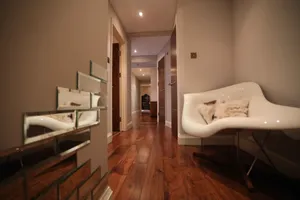 Image of Lovely 2 Bed Flat in Warren Street