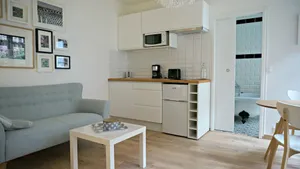 Image of Little Suite - Oscar