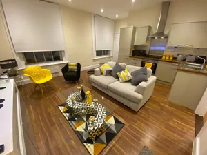 Image of Luxury High Street Apartment
