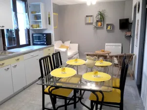 Image of Appartement cosy à Villeneuve avec jardin privé