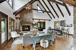 Image of Crestwood Retreat