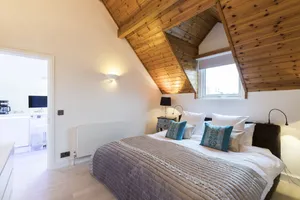 Image of Dazzling 2BR flat near by East Putney station VR