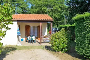 Image of Maison de 2 chambres avec piscine partagee terrasse amenagee et wifi a Estang