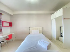 Image of Quiet Private Studio Room At Pinewood Jatinangor Apartment