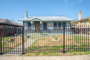 Image of Vibrant Fully Gated 2br/2ba 4 Mins From Downtown