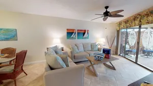 Image of Sun Plaza West Unit 110