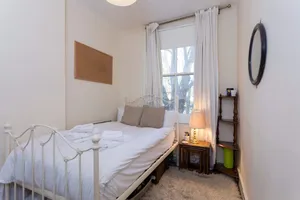 Image of APlaceToStay Central London Apartment, Zone 1 CAR