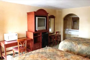 Image of Summit Inn and Suites  Hempstead