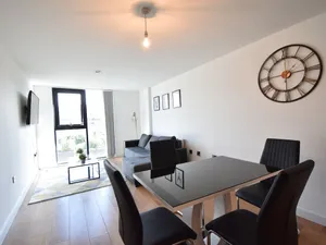 Image of Spacious 2-bedroom apartment near Ponds Forge, Crucible Theatre and Sheffield Universities