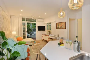 Image of Retro Port Douglas Apartments