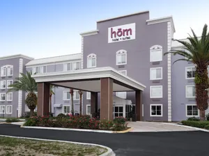 Image of Hom Hotel + Suites, Trademark Collection by Wyndham