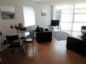 Image of Stunning 2-bed Apartment Located in Gateshead