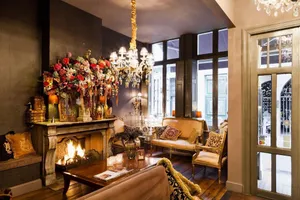 Image of Hotel Diamonds and Pearls