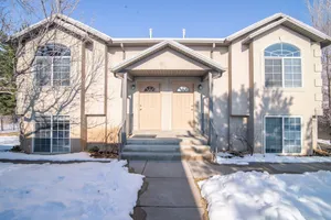 Image of Charming Ogden Town Home, 25 Min To Snowbasin Ski Resort 3 Bedroom Duplex by Redawning