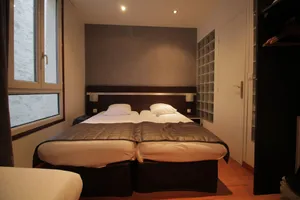 Image of Modern's Hotel
