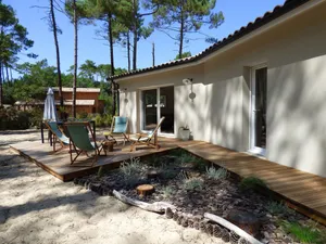 Image of Luxurious Holiday Home in Gironde With Private Garden