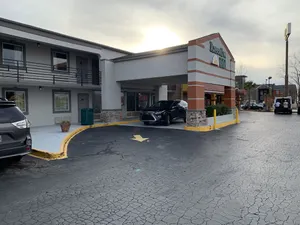 Image of Executive Inn