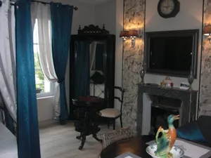 Image of " Le Cher Passant "