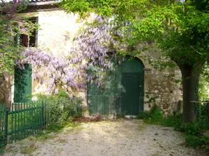 Image of Maison charmante avec terrasse et jardin à Noves
