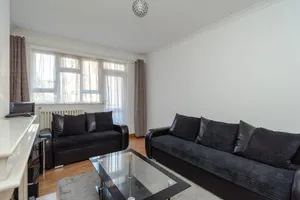 Image of Well Connected Cosy 2 Bedroom Home