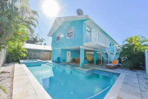 Image of Hidden Treasure Unit A! Modern duplex with shared pool just 200 steps to the beach!