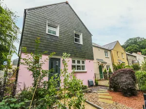 Image of Marshmallow House, St. Austell