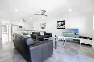 Image of Diamond Beach Poolside Apartment