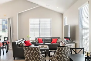 Image of Chez Flores South by Redawning