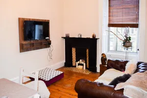 Image of Bright 1 Bedroom Apartment Near City Centre