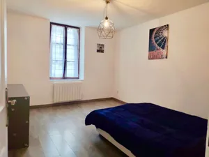 Image of Residence Chelsea Metz Attitude