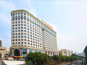 Image of Vienna Hotel Guangzhou Shaheding Metro Station