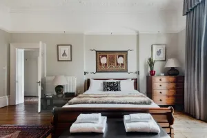Image of Grand Victorian Apartment in Sought-after Clifton