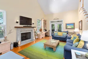 Image of 12 Live Oak Place by Hodnett Cooper