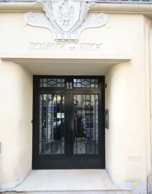 Image of Le Comte De Nice 2 Pers Centrale AC WiFi