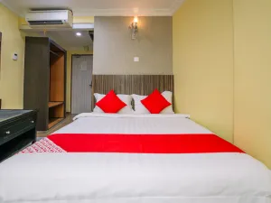 Image of OYO 653 Green World Hotel