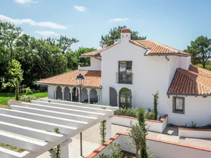 Image of Beautiful Villa With Terrace in the Surfing Town of Biarritz