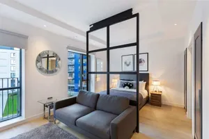 Image of Stunning Studio With Decorated Interior in Poplar