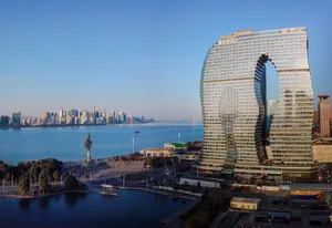 Image of Hangzhou Shili Lili Mangota Tianchi Sky Riverview Hotel