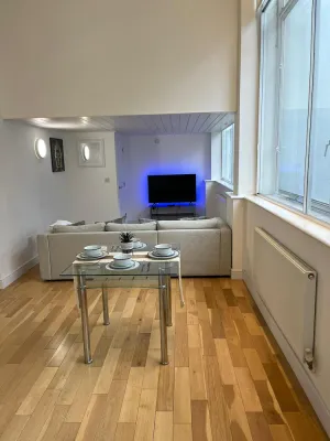 Image of Stunning 2-bed Apartment in Leicester With a gym