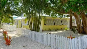 Image of 203 22nd St 2 Bedroom Home by Redawning