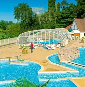 Image of Bungalow charmant à Trogues avec piscine partagée