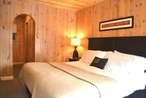 Image of Harney Peak Inn