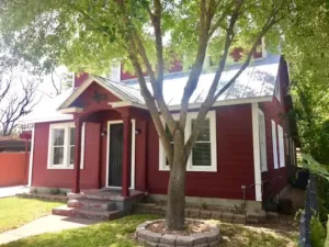 Image of The Highland House 5BR Huge Patio 2 miles to DT