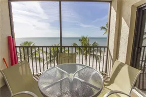 Image of Seaside 303