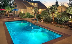 Image of Bella Luna Inn